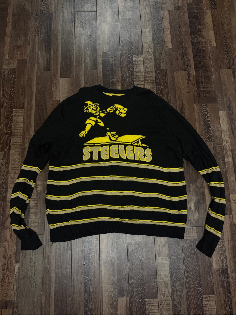 NFL Pittsburgh Steelers Sweater